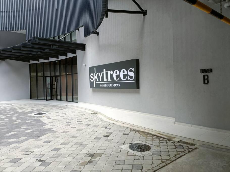 Sky Trees 4 Guests High Floor Smart Tv Garden View A1801 Apartment Johor Bahru Exterior photo