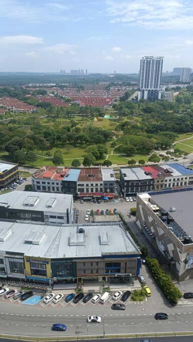 Sky Trees 4 Guests High Floor Smart Tv Garden View A1801 Apartment Johor Bahru Exterior photo