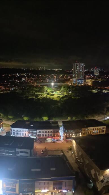 Sky Trees 4 Guests High Floor Smart Tv Garden View A1801 Apartment Johor Bahru Exterior photo